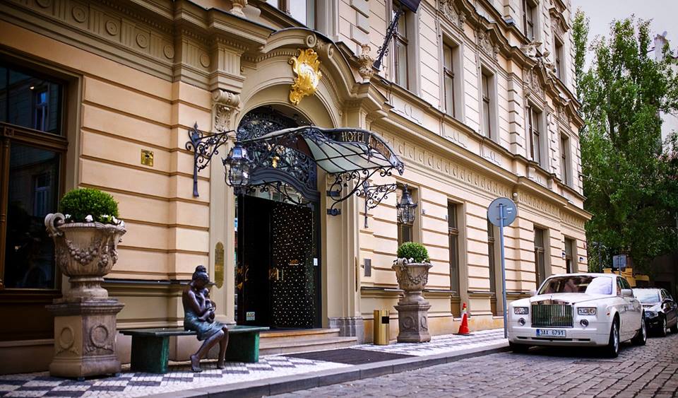 Le Palais Art Hotel Prague Luxury Lifestyle Awards
