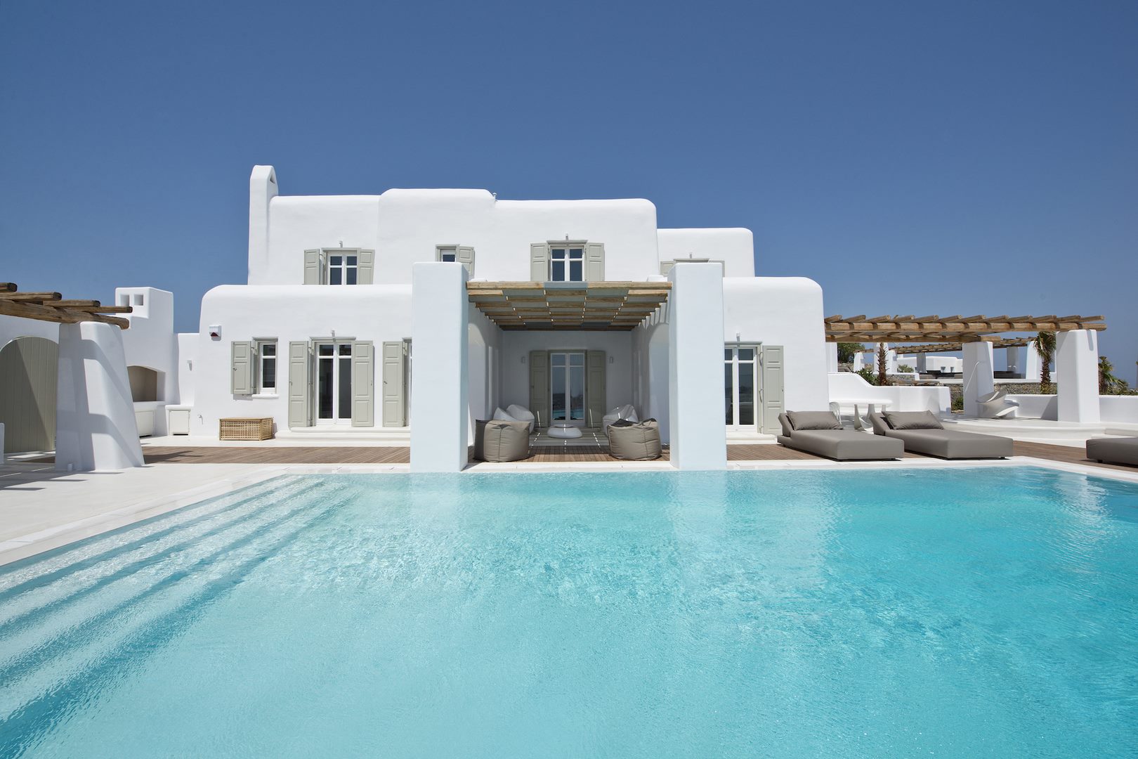 Bright Blue Villas - Luxury Lifestyle Awards