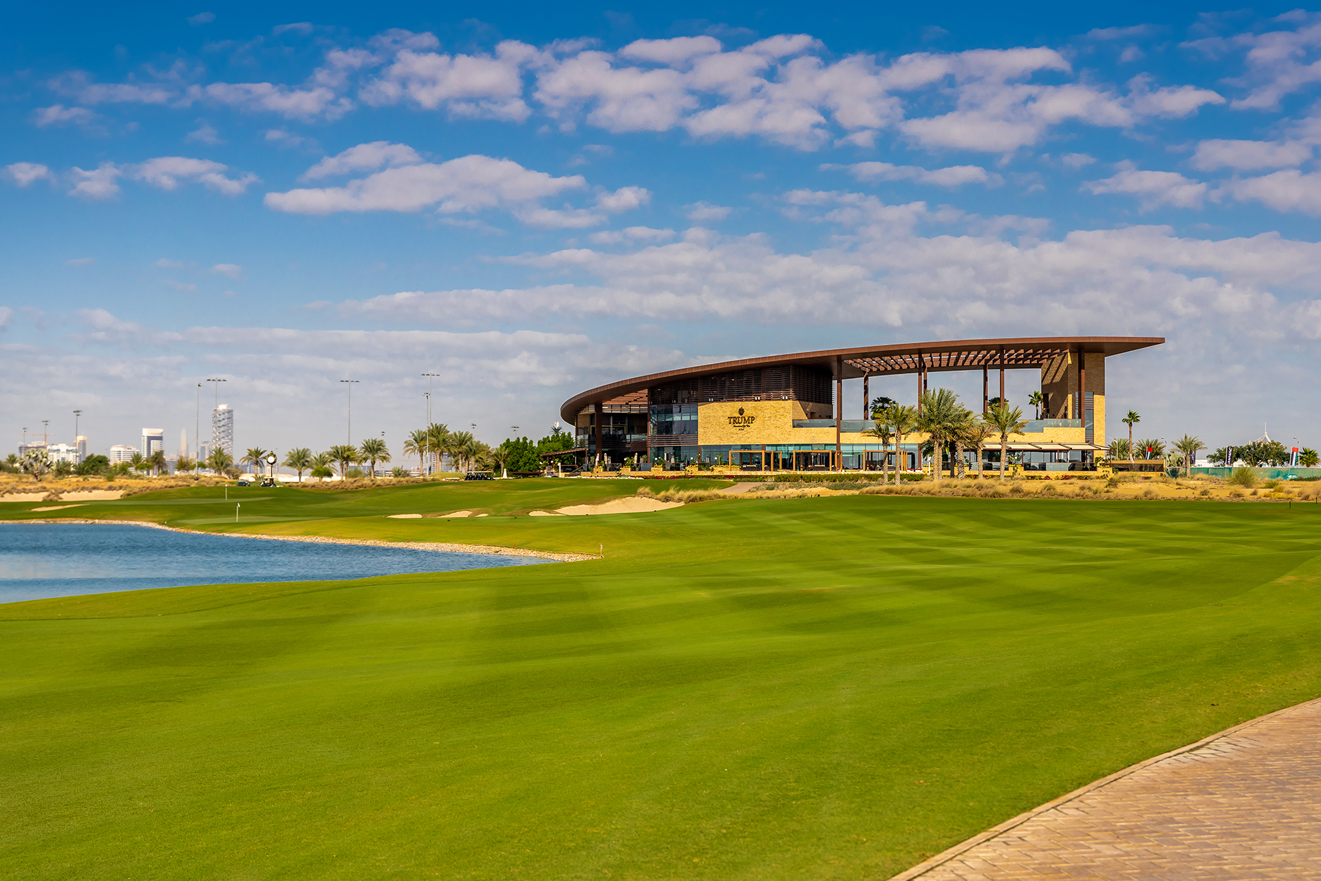 Куплю гольф клуб. Trump International Golf Club. Дубай Hills Golf Club. Trump International Golf Club Dubai. Golf Town DAMAC Hills.
