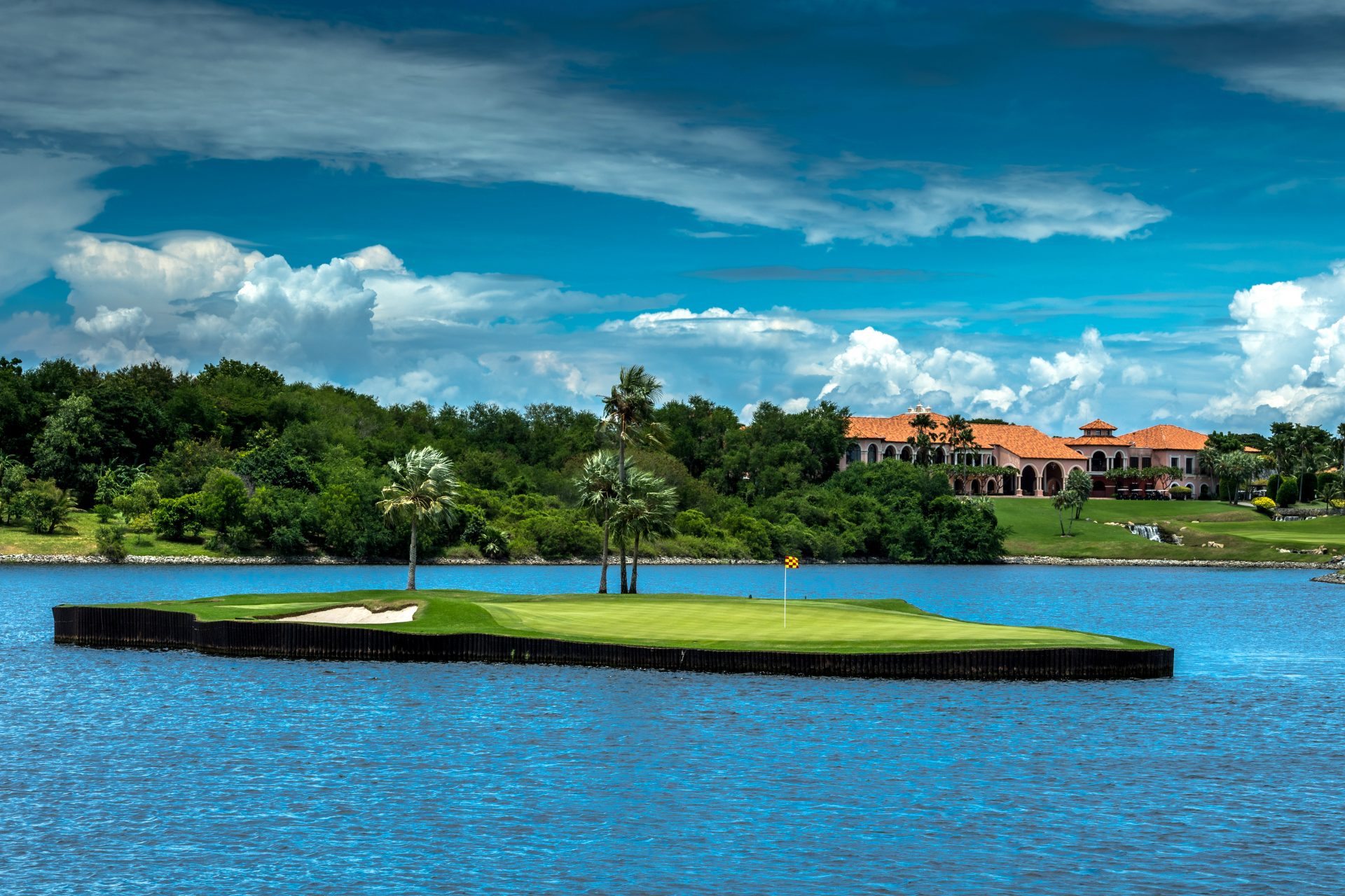 Amata Spring Country Club Luxury Lifestyle Awards