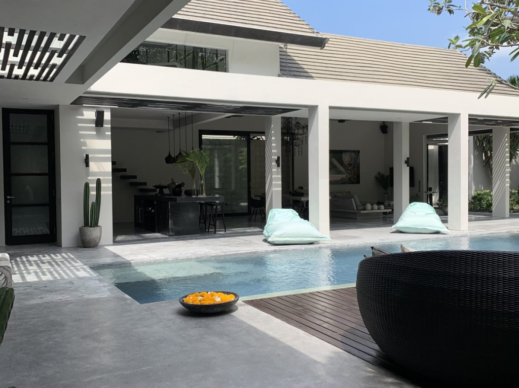 Prana Suite - Modern & Sleek Villa