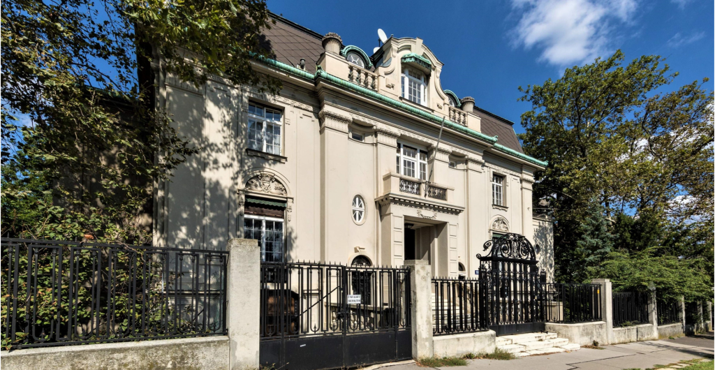 Hendrich Real Estates Offers Modern and Historical Homes in Europe’s