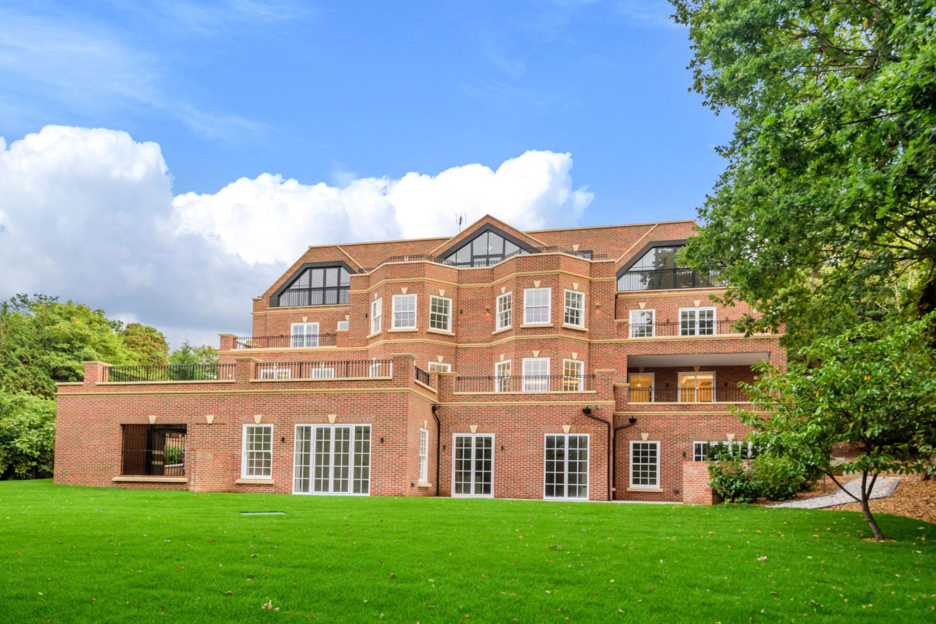 Eden House by Heronslea Group Luxury Lifestyle Awards