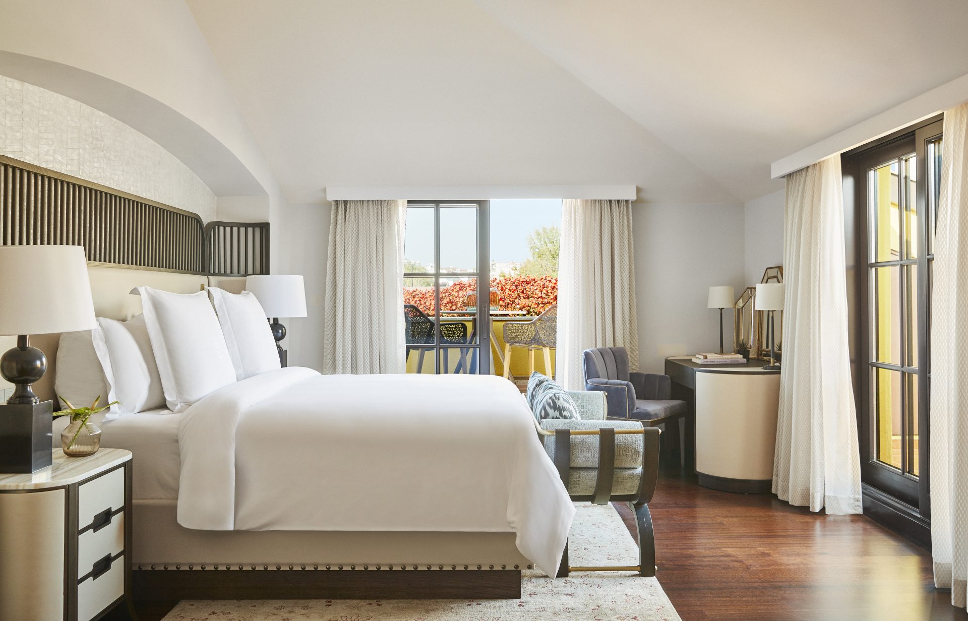Four Seasons Perfectly Pairs Modern Luxury with Its Edgy History ...