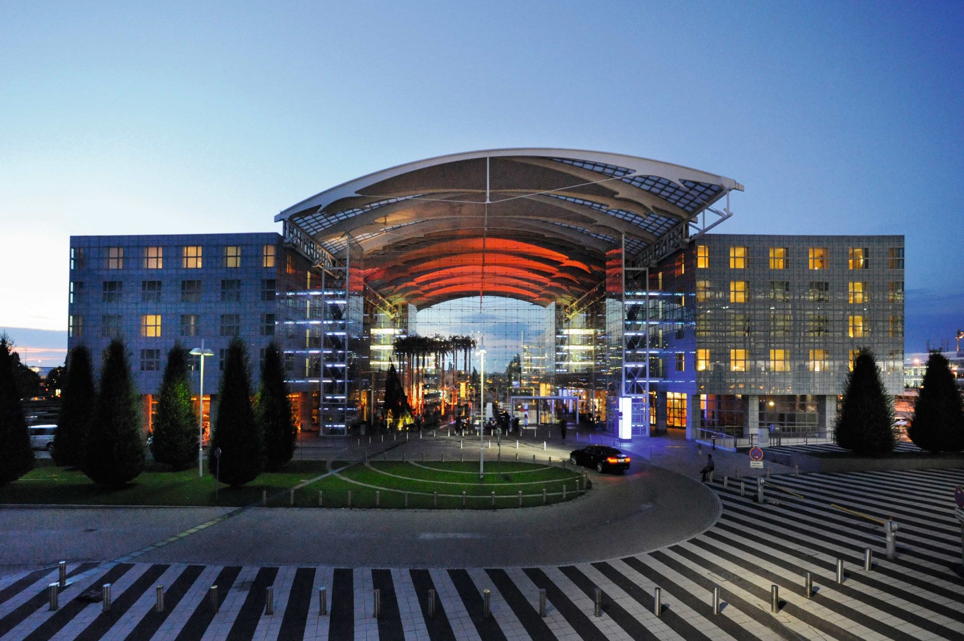 Hilton Munich Airport | Experience Luxury and Convenience