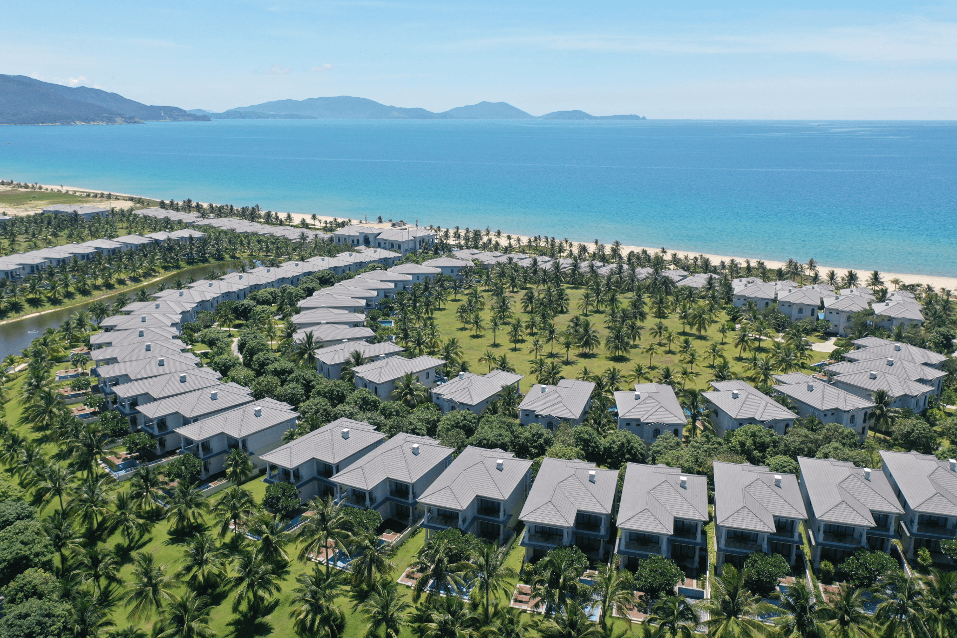 Meliá Vinpearl Cam Ranh Beach Resort