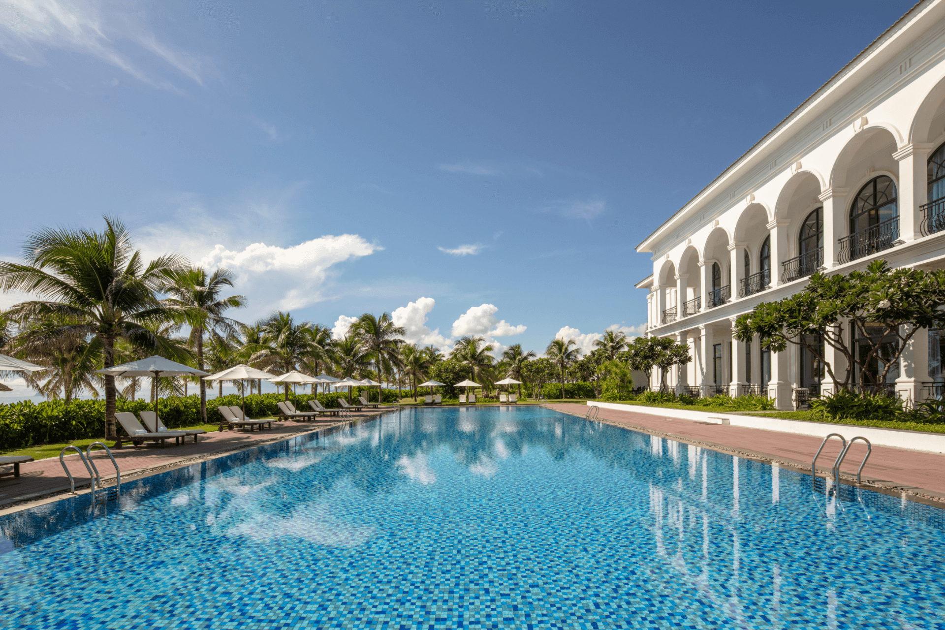 Meliá Vinpearl Cam Ranh Beach Resort