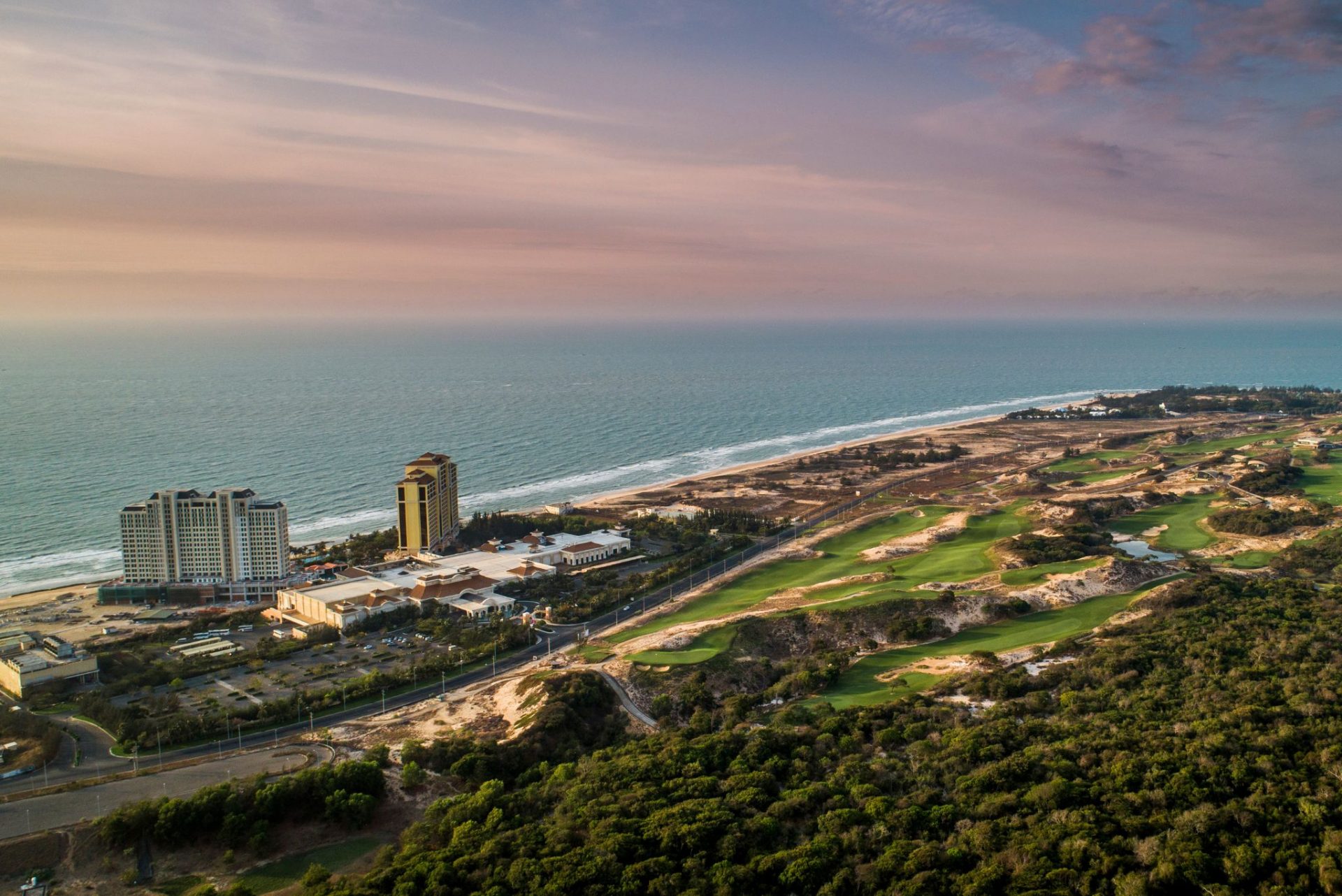 The Bluffs Grand Ho Tram