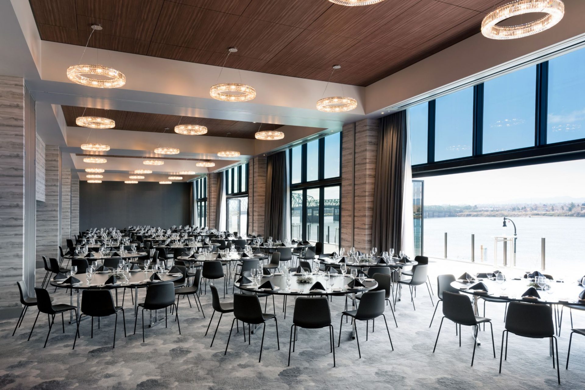 Hotel Indigo Vancouver Dwtn – Portland Area, an IHG Hotel