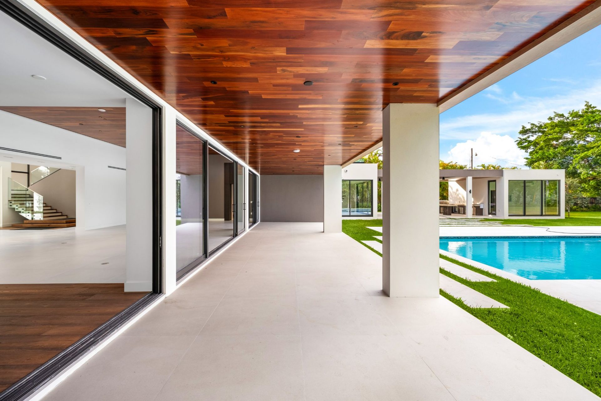 Best Luxury Architecture for 6675 at Pinecrest