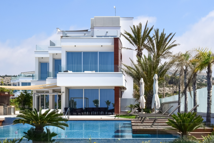 La Boutique Luxury Real Estate