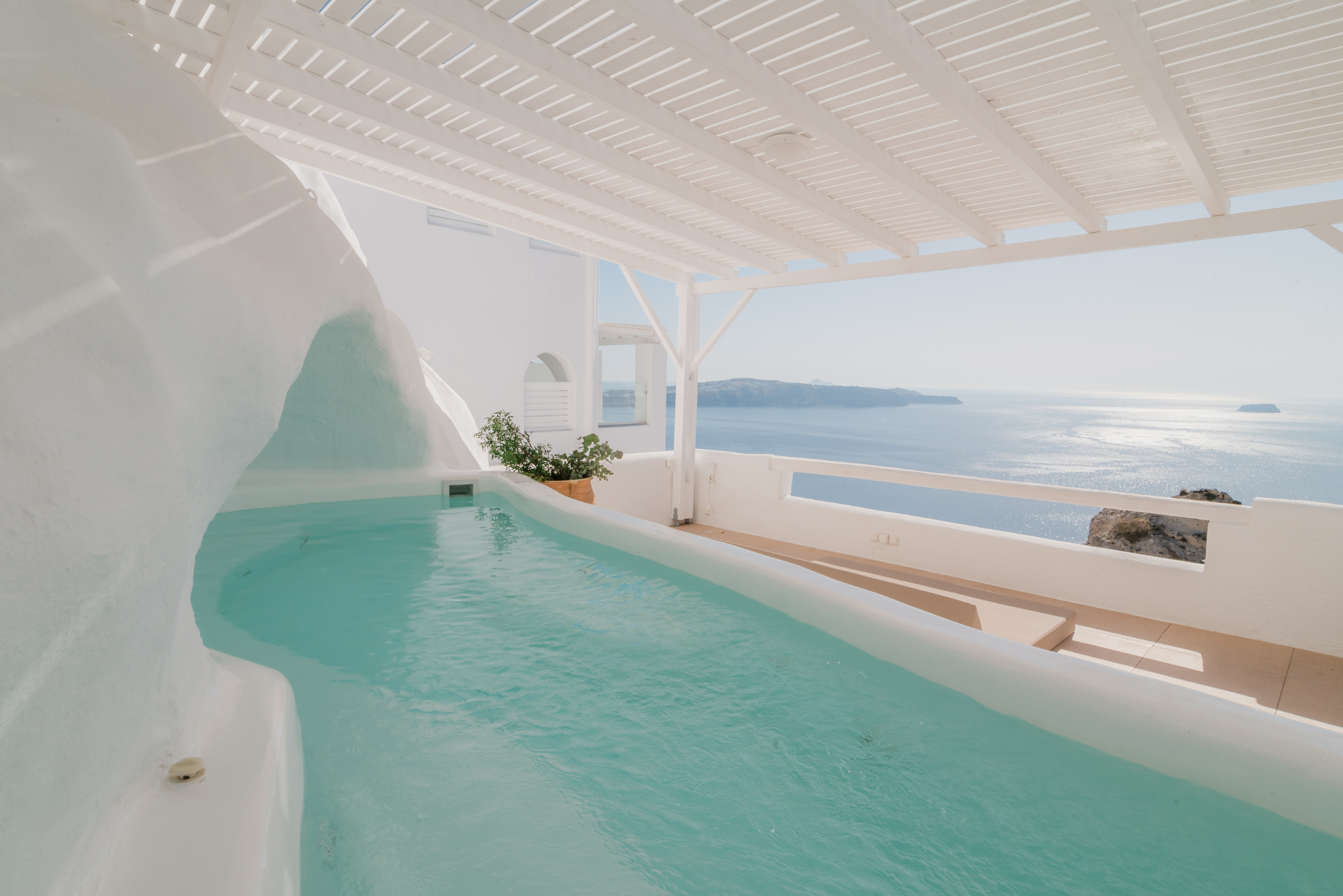 Apeiron Blue Santorini