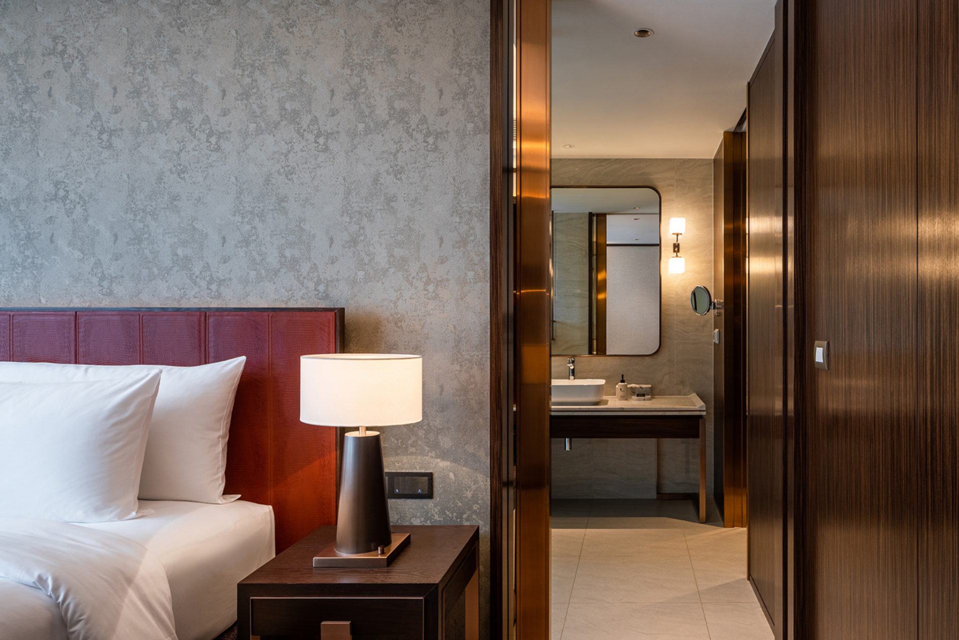 SILQ Hotel and Residence