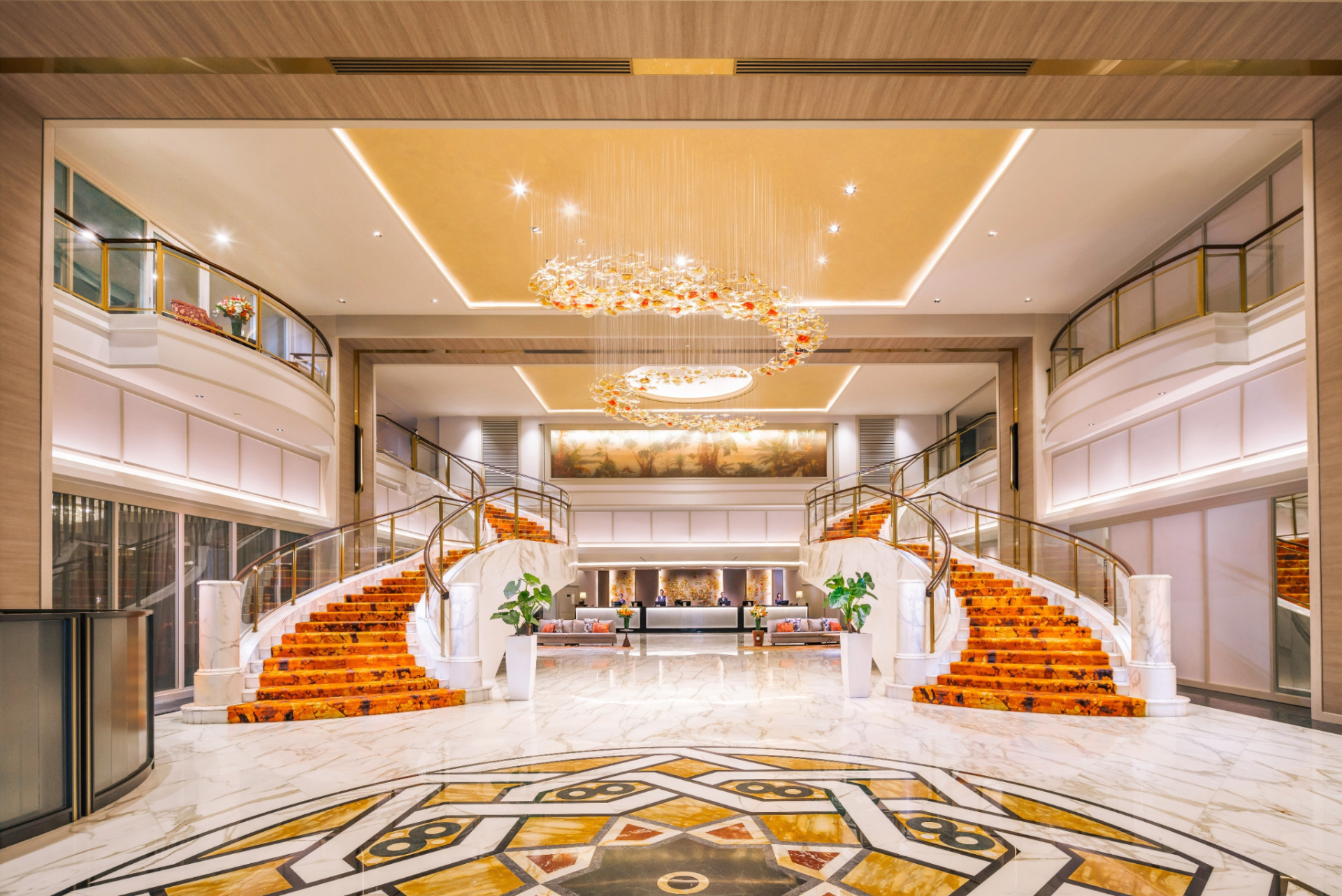 Royal Plaza on Scotts