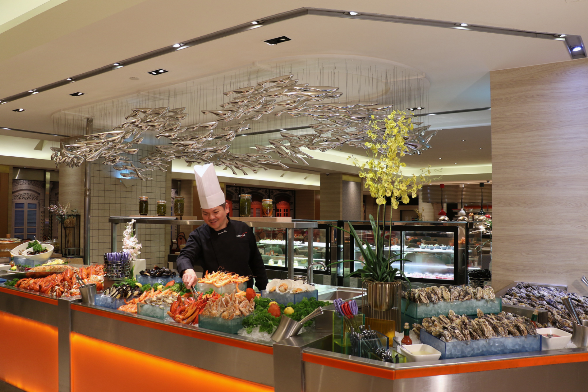 Royal Plaza on Scotts