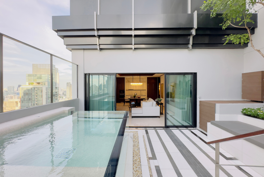 SILQ Hotel and Residence