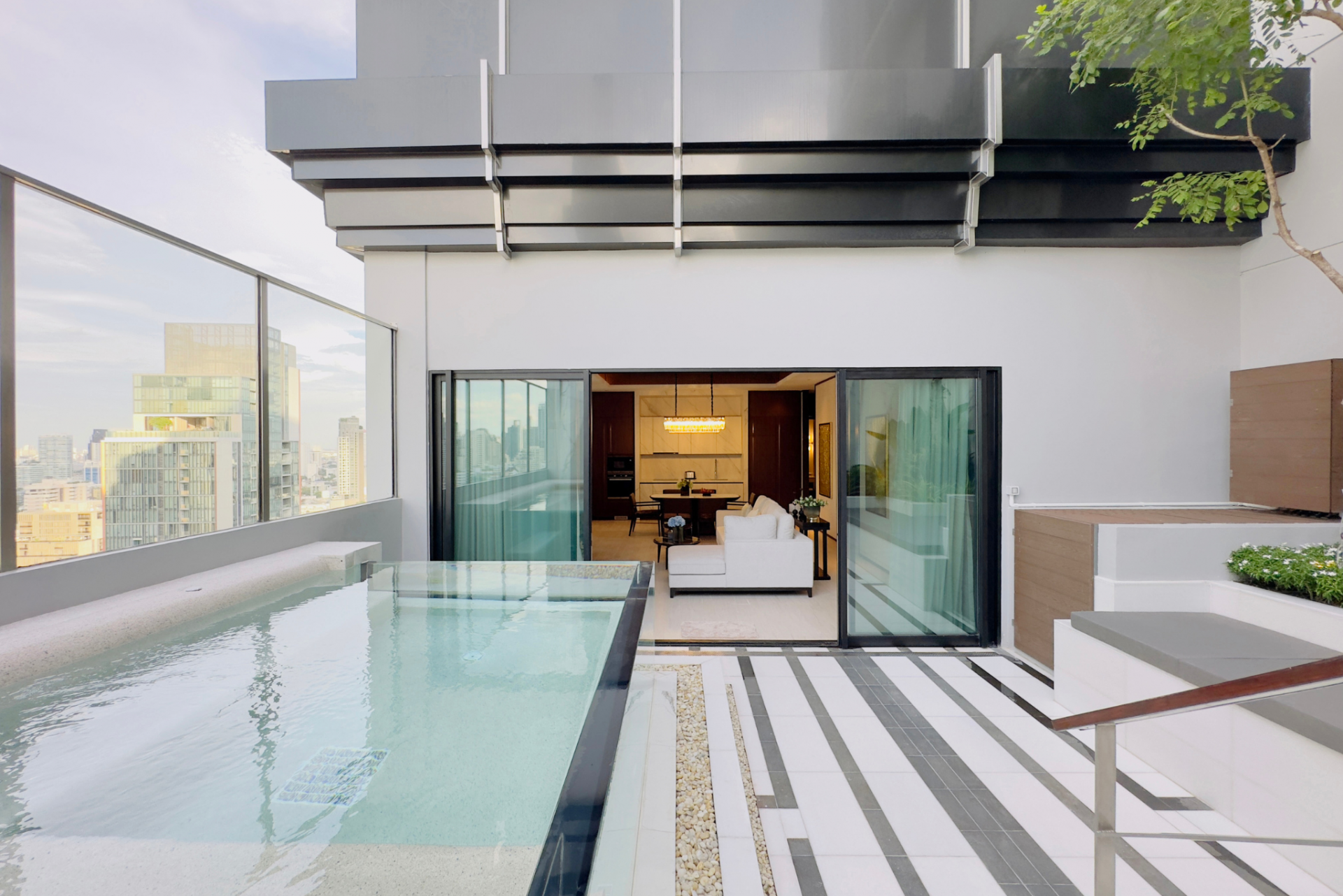 SILQ Hotel and Residence