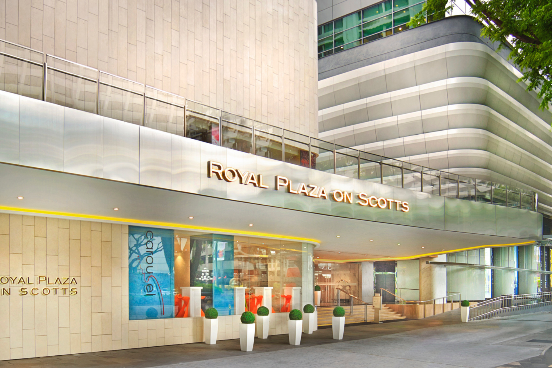 Royal Plaza on Scotts