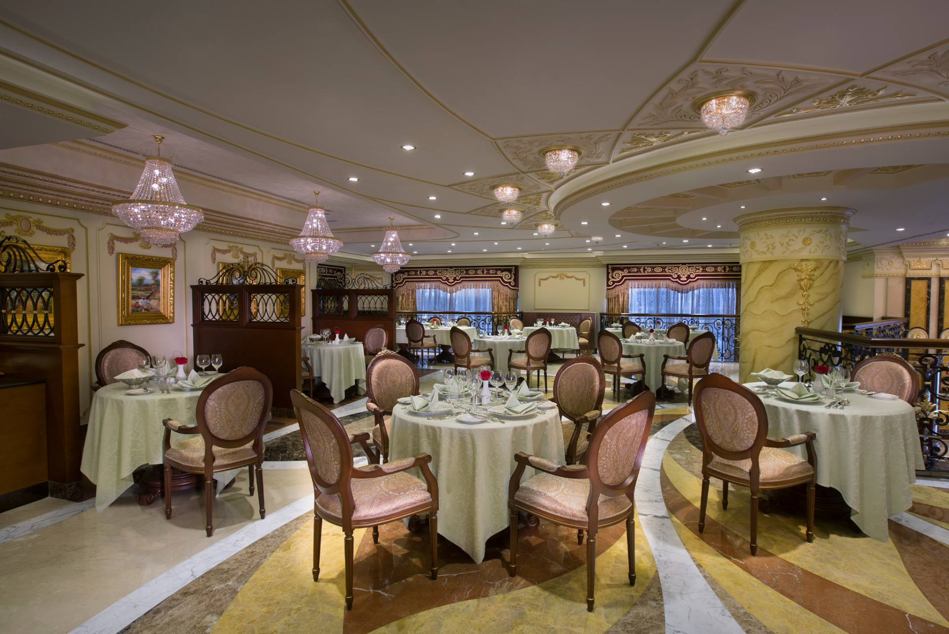 Royal Rose Hotel Abu Dhabi, Curio Collection by Hilton