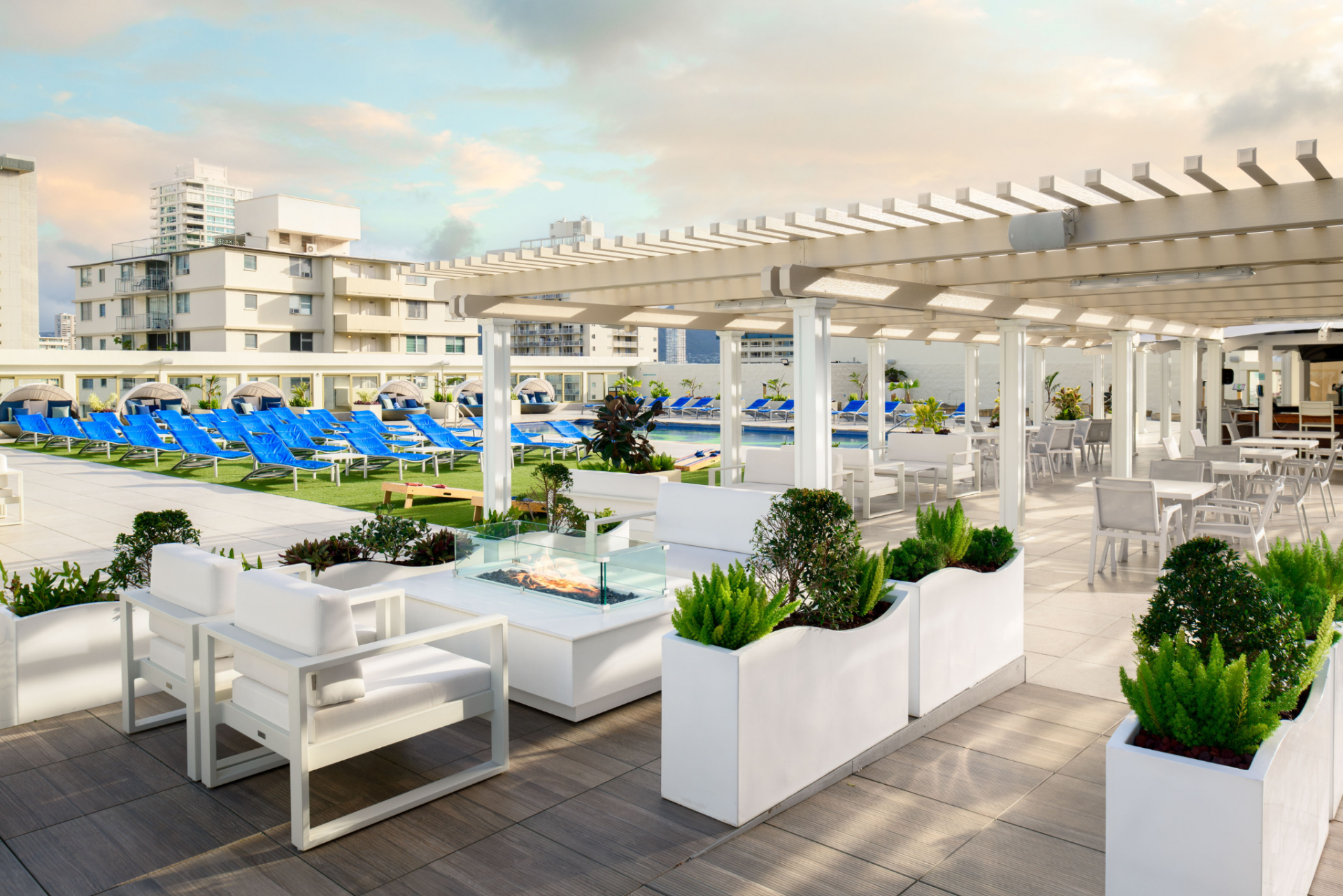 Hilton Waikiki Beach Resort & Spa