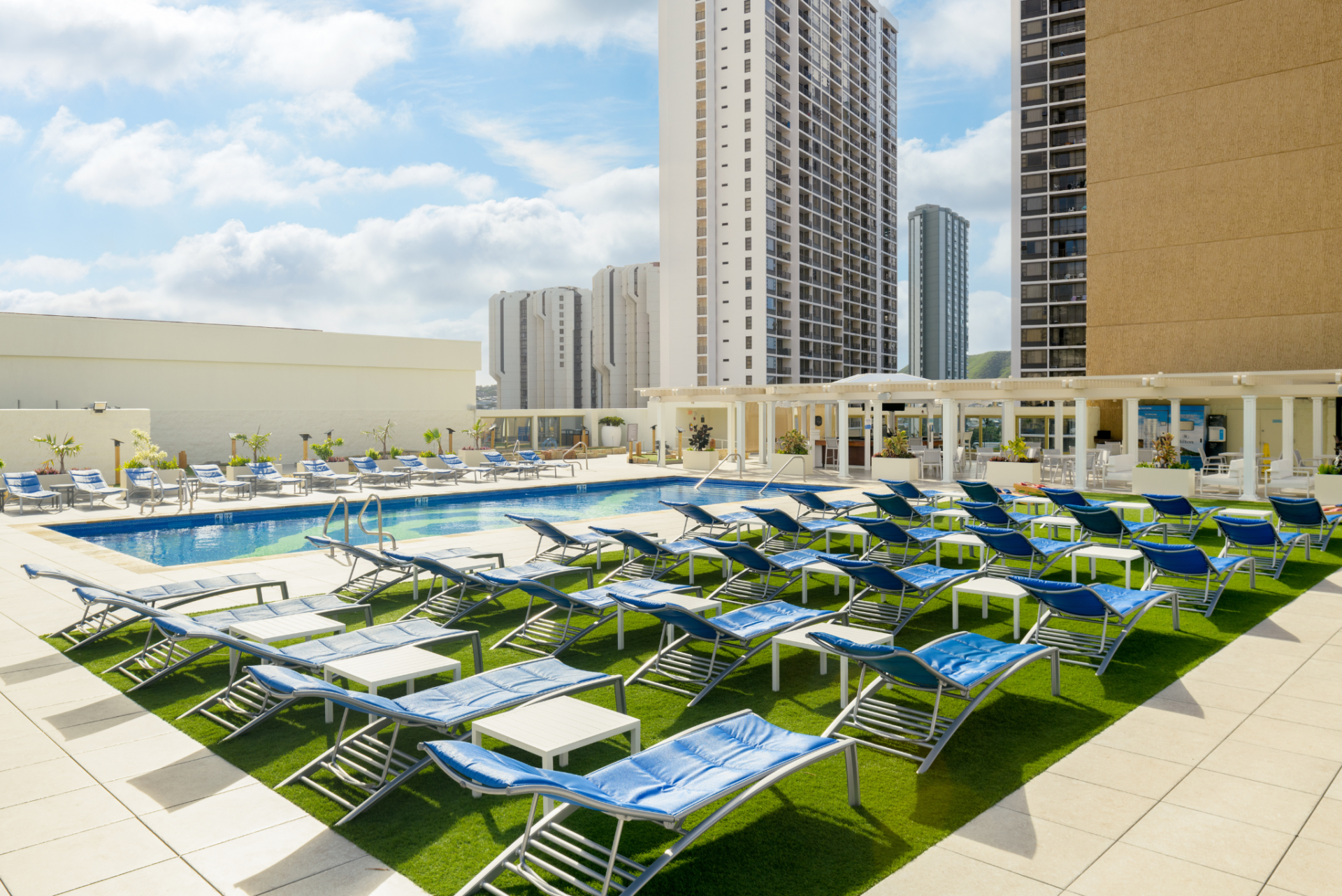 Hilton Waikiki Beach Resort & Spa