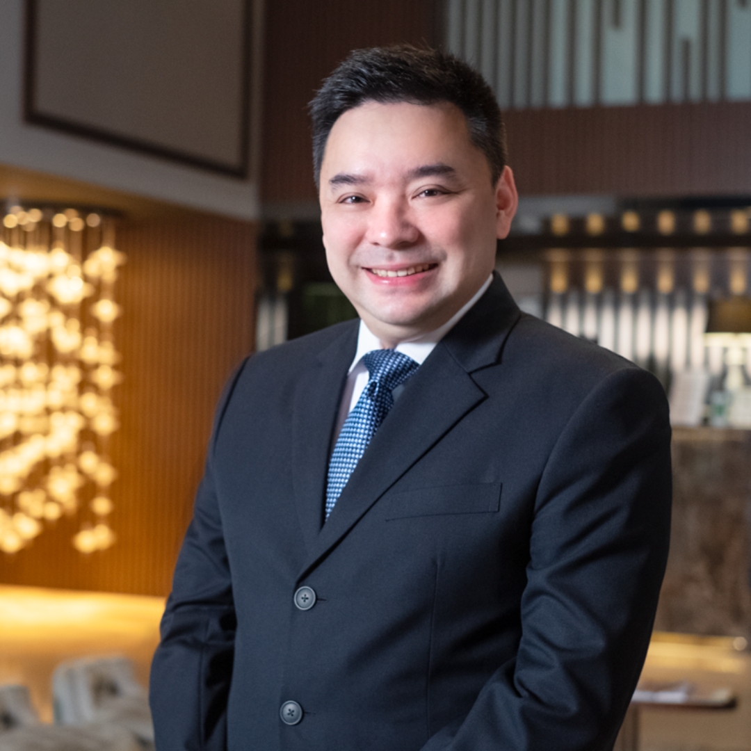 Richard Tan - Pan Pacific Serviced Suites Beach Road Singapore